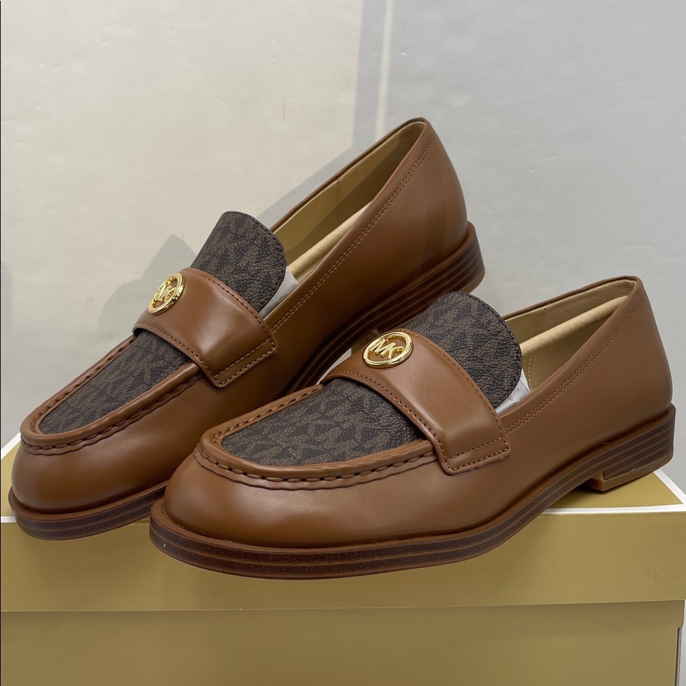 Michael Kors HANNAH LOAFER
FAUX LEATHER
49F5HNFP2L
Brown - Picture 4 of 16